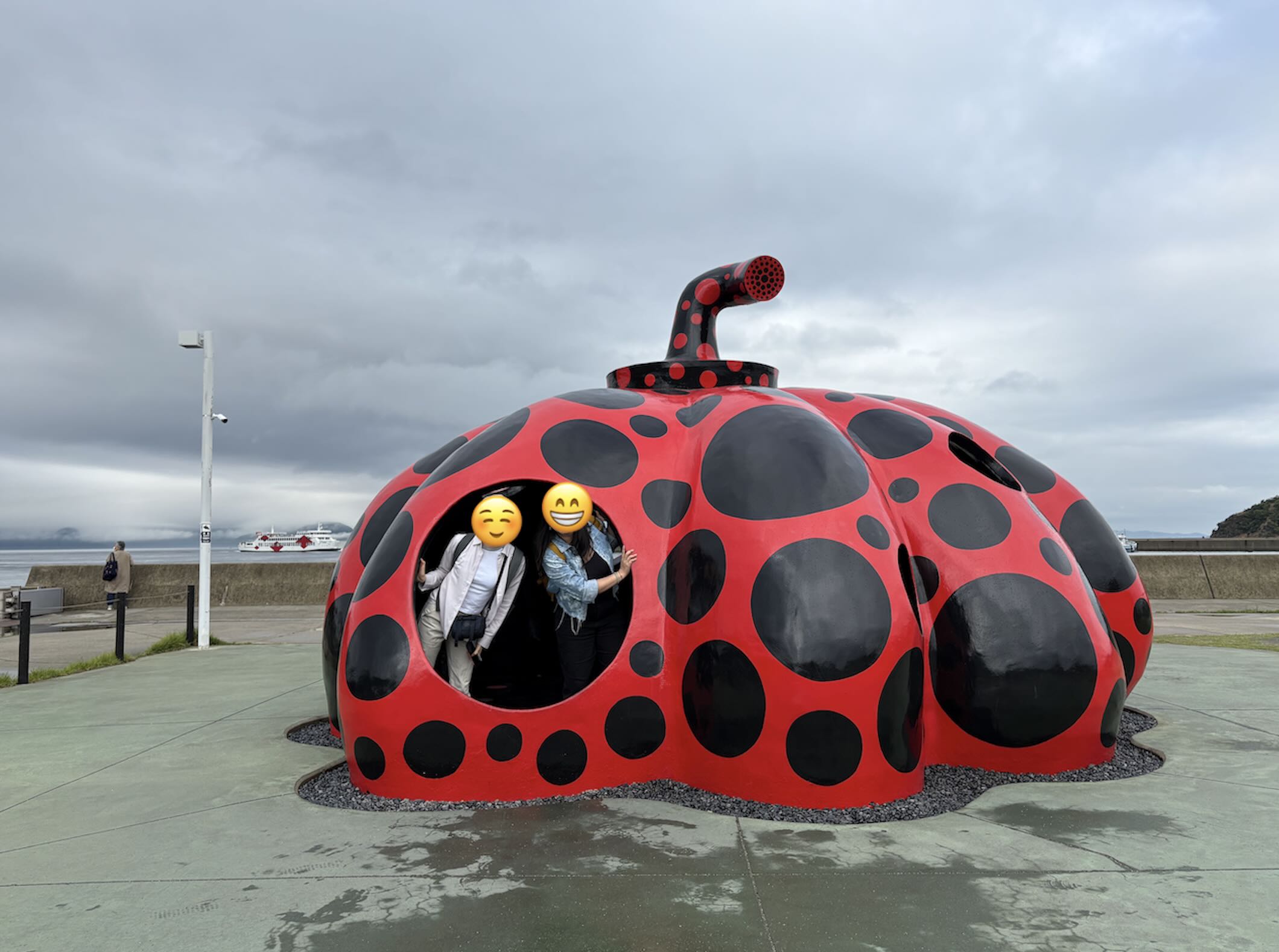 Day 3 of our impromptu Naoshima adventure - visiting Yayoi Kasuma’s Red Pumpkin!